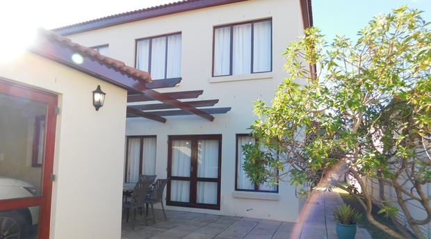Olivedale - self catering accommodation Fish Hoek